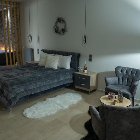 Guesthouse Aelia Káto Loutrákion Esterno foto